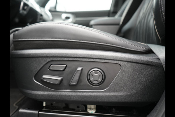 Kia Sorento 1.6 T-GDI 4WD ExecutiveLine PHEV 265pk Dealer O.H. | Trekhaak Afn. | Panodak | Adaptive Cruise | Head Up | 360 Camera | Bose Audio | Luxe Lederen Comfortstoelen Memory & Ventilatie | Stoelen & Stuur Verwarmd | Blis | Keyless | Plug In Hybrid