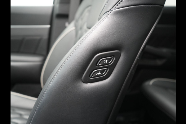 Kia Sorento 1.6 T-GDI 4WD ExecutiveLine PHEV 265pk Dealer O.H. | Trekhaak Afn. | Panodak | Adaptive Cruise | Head Up | 360 Camera | Bose Audio | Luxe Lederen Comfortstoelen Memory & Ventilatie | Stoelen & Stuur Verwarmd | Blis | Keyless | Plug In Hybrid