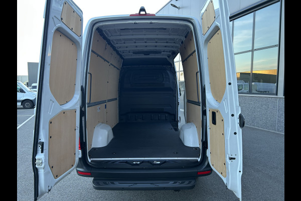 Mercedes-Benz Sprinter 317 CDI L2 H2 Pro LED / MBUX / Navigatie / Camera / Parkeersensoren / Cruise control / Airco / 270 Graden achterdeuren