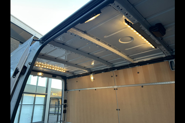 Mercedes-Benz Sprinter 317 CDI L2 H2 Pro LED / MBUX / Navigatie / Camera / Parkeersensoren / Cruise control / Airco / 270 Graden achterdeuren