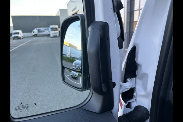 Mercedes-Benz Sprinter 317 CDI L2 H2 Pro LED / MBUX / Navigatie / Camera / Parkeersensoren / Cruise control / Airco / 270 Graden achterdeuren