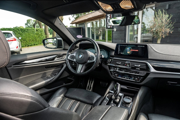 BMW 5 Serie Touring 530i High Executive M Pakket I Panoramadak I Adaptive Cruise I Led I Harman Kardon I Soft-Close I Head-Up