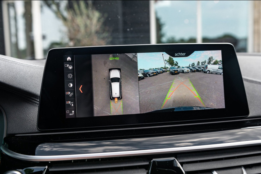 BMW 5 Serie Touring 530i High Executive M Pakket I Panoramadak I Adaptive Cruise I Led I Harman Kardon I Soft-Close I Head-Up