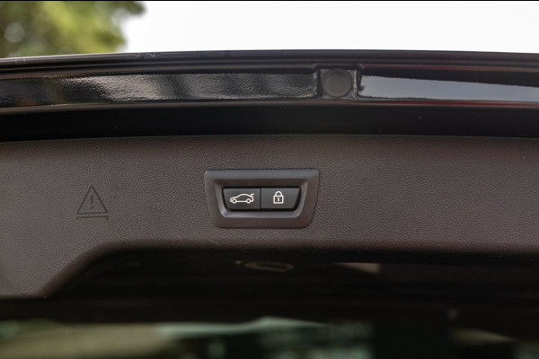 BMW 5 Serie Touring 530i High Executive M Pakket I Panoramadak I Adaptive Cruise I Led I Harman Kardon I Soft-Close I Head-Up