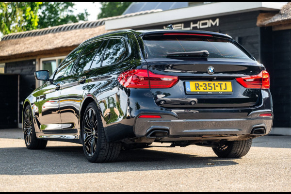 BMW 5 Serie Touring 530i High Executive M Pakket I Panoramadak I Adaptive Cruise I Led I Harman Kardon I Soft-Close I Head-Up