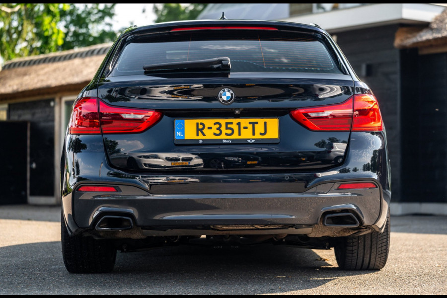 BMW 5 Serie Touring 530i High Executive M Pakket I Panoramadak I Adaptive Cruise I Led I Harman Kardon I Soft-Close I Head-Up