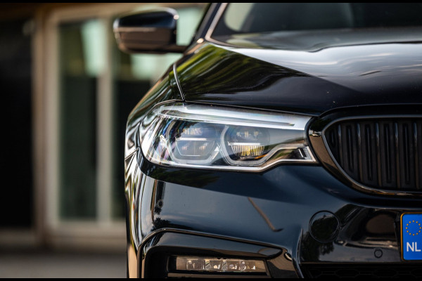 BMW 5 Serie Touring 530i High Executive M Pakket I Panoramadak I Adaptive Cruise I Led I Harman Kardon I Soft-Close I Head-Up