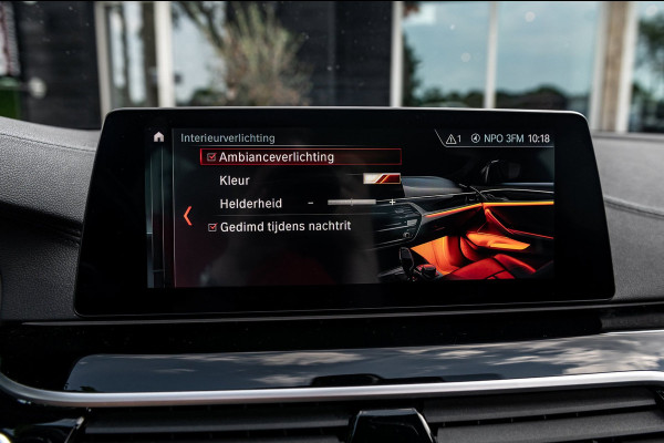 BMW 5 Serie Touring 530i High Executive M Pakket I Panoramadak I Adaptive Cruise I Led I Harman Kardon I Soft-Close I Head-Up