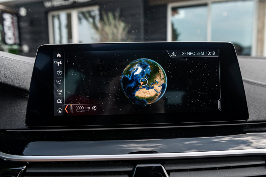 BMW 5 Serie Touring 530i High Executive M Pakket I Panoramadak I Adaptive Cruise I Led I Harman Kardon I Soft-Close I Head-Up