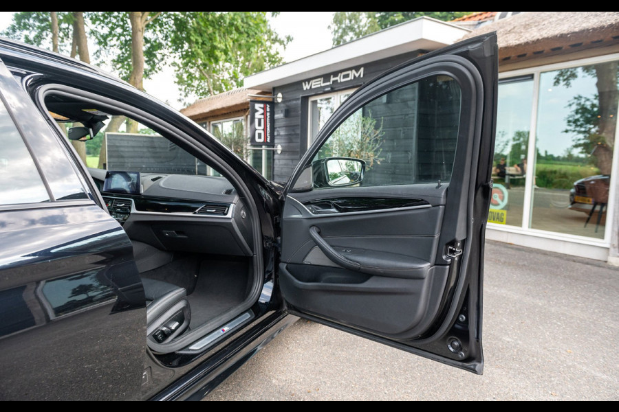 BMW 5 Serie Touring 530i High Executive M Pakket I Panoramadak I Adaptive Cruise I Led I Harman Kardon I Soft-Close I Head-Up