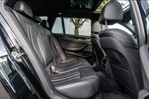 BMW 5 Serie Touring 530i High Executive M Pakket I Panoramadak I Adaptive Cruise I Led I Harman Kardon I Soft-Close I Head-Up