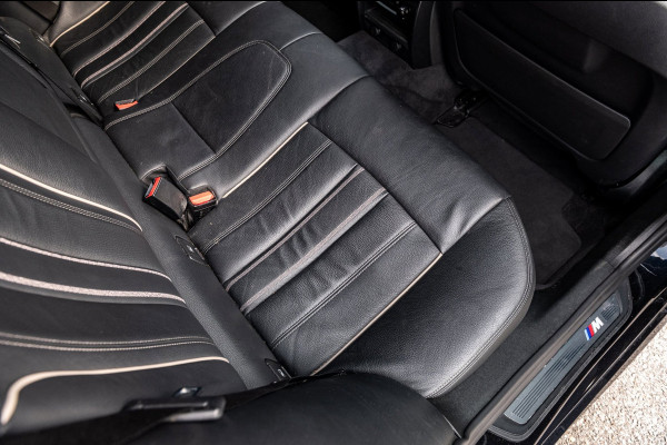 BMW 5 Serie Touring 530i High Executive M Pakket I Panoramadak I Adaptive Cruise I Led I Harman Kardon I Soft-Close I Head-Up
