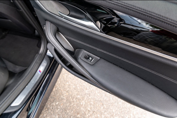 BMW 5 Serie Touring 530i High Executive M Pakket I Panoramadak I Adaptive Cruise I Led I Harman Kardon I Soft-Close I Head-Up