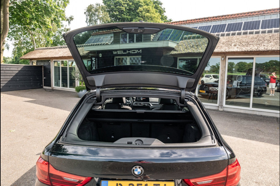 BMW 5 Serie Touring 530i High Executive M Pakket I Panoramadak I Adaptive Cruise I Led I Harman Kardon I Soft-Close I Head-Up