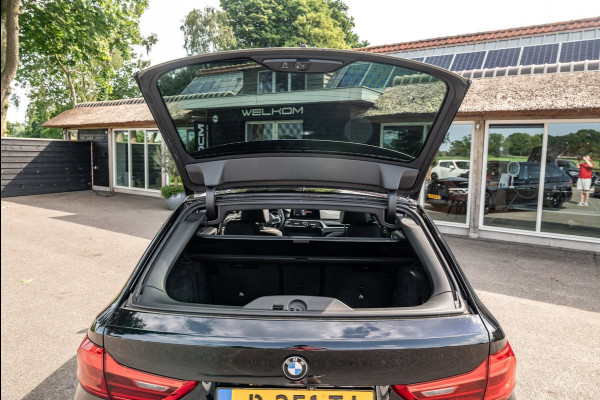 BMW 5 Serie Touring 530i High Executive M Pakket I Panoramadak I Adaptive Cruise I Led I Harman Kardon I Soft-Close I Head-Up