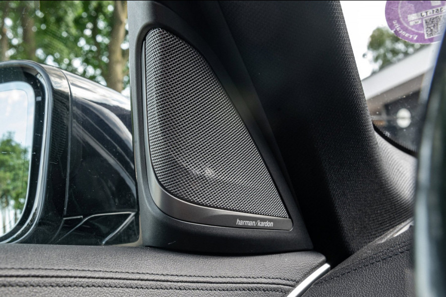BMW 5 Serie Touring 530i High Executive M Pakket I Panoramadak I Adaptive Cruise I Led I Harman Kardon I Soft-Close I Head-Up