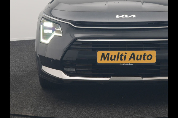 Kia Niro 1.6 GDi DynamicLine PHEV 182pk Dealer O.H. | Trekhaak Afn. | Adaptive Cruise | Camera | Sportstoelen & Stuur Verwarmd | Sfeerverlichting | Keyless | Apple Carplay | Navigatie | DAB | Plug In Hybrid |