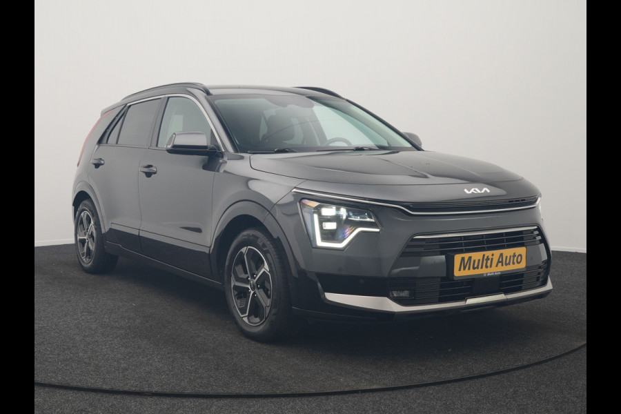 Kia Niro 1.6 GDi DynamicLine PHEV 182pk Dealer O.H. | Trekhaak Afn. | Adaptive Cruise | Camera | Sportstoelen & Stuur Verwarmd | Sfeerverlichting | Keyless | Apple Carplay | Navigatie | DAB | Plug In Hybrid |