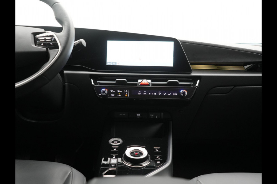Kia Niro 1.6 GDi DynamicLine PHEV 182pk Dealer O.H. | Trekhaak Afn. | Adaptive Cruise | Camera | Sportstoelen & Stuur Verwarmd | Sfeerverlichting | Keyless | Apple Carplay | Navigatie | DAB | Plug In Hybrid |