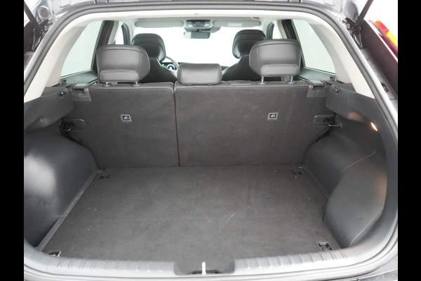Kia Niro 1.6 GDi DynamicLine PHEV 182pk Dealer O.H. | Trekhaak Afn. | Adaptive Cruise | Camera | Sportstoelen & Stuur Verwarmd | Sfeerverlichting | Keyless | Apple Carplay | Navigatie | DAB | Plug In Hybrid |