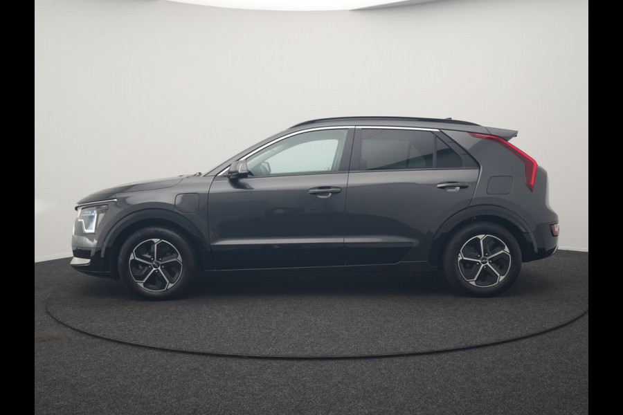 Kia Niro 1.6 GDi DynamicLine PHEV 182pk Dealer O.H. | Trekhaak Afn. | Adaptive Cruise | Camera | Sportstoelen & Stuur Verwarmd | Sfeerverlichting | Keyless | Apple Carplay | Navigatie | DAB | Plug In Hybrid |