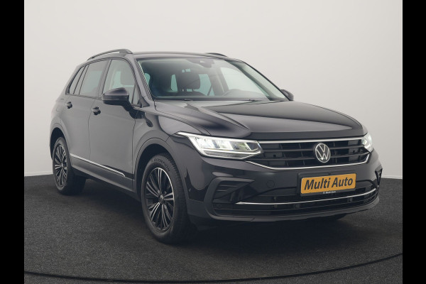 Volkswagen Tiguan 1.4 TSI eHybrid Life PHEV 245pk Dealer O.H. | Adaptive Cruise | 360 Camera | Stoelen & Stuur Verwarmd | Apple Carplay | Keyless | Blis | Navigatie | DAB | Virtual | Plug In Hybrid |