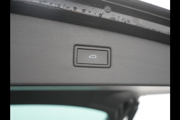 Volkswagen Tiguan 1.4 TSI eHybrid Life PHEV 245pk Dealer O.H. | Adaptive Cruise | 360 Camera | Stoelen & Stuur Verwarmd | Apple Carplay | Keyless | Blis | Navigatie | DAB | Virtual | Plug In Hybrid |