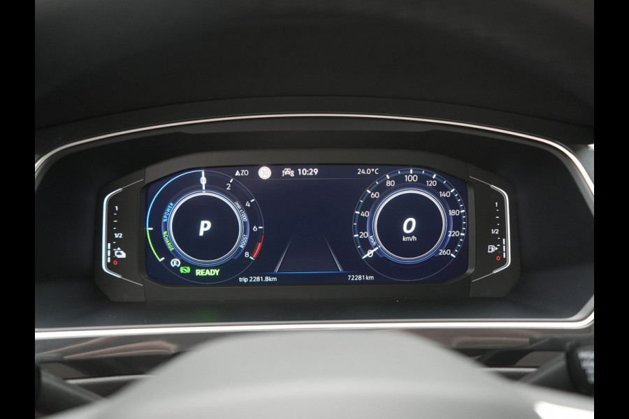 Volkswagen Tiguan 1.4 TSI eHybrid Life PHEV 245pk Dealer O.H. | Adaptive Cruise | 360 Camera | Stoelen & Stuur Verwarmd | Apple Carplay | Keyless | Blis | Navigatie | DAB | Virtual | Plug In Hybrid |