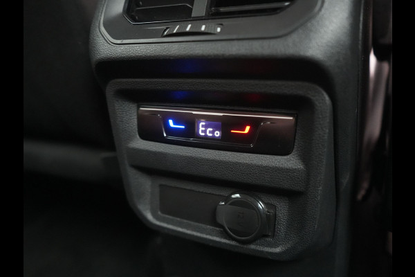 Volkswagen Tiguan 1.4 TSI eHybrid Life PHEV 245pk Dealer O.H. | Adaptive Cruise | 360 Camera | Stoelen & Stuur Verwarmd | Apple Carplay | Keyless | Blis | Navigatie | DAB | Virtual | Plug In Hybrid |