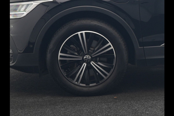 Volkswagen Tiguan 1.4 TSI eHybrid Life PHEV 245pk Dealer O.H. | Adaptive Cruise | 360 Camera | Stoelen & Stuur Verwarmd | Apple Carplay | Keyless | Blis | Navigatie | DAB | Virtual | Plug In Hybrid |