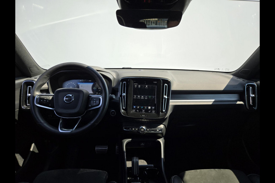 Volvo XC40 1.5 T5 Recharge R-Design NL-AUTO | PANODAK | TREKHAAK | 1/2 LEDER