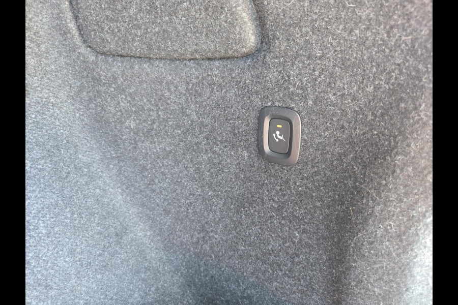 Volvo XC40 1.5 T5 Recharge R-Design NL-AUTO | PANODAK | TREKHAAK | 1/2 LEDER