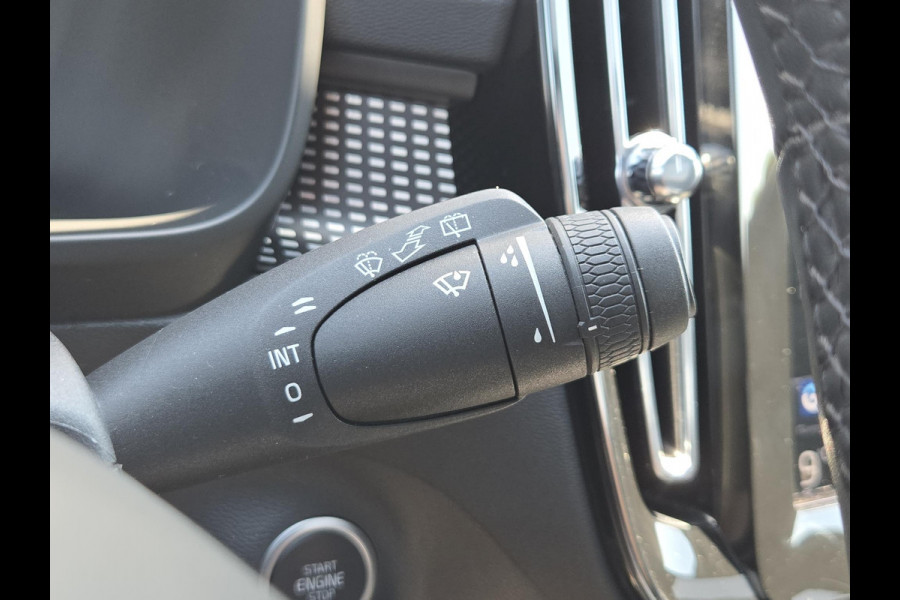 Volvo XC40 1.5 T5 Recharge R-Design NL-AUTO | PANODAK | TREKHAAK | 1/2 LEDER