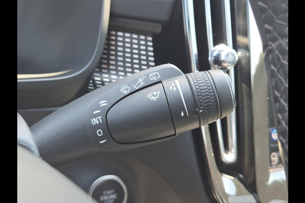 Volvo XC40 1.5 T5 Recharge R-Design NL-AUTO | PANODAK | TREKHAAK | 1/2 LEDER