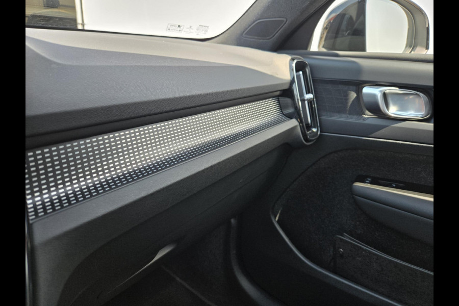 Volvo XC40 1.5 T5 Recharge R-Design NL-AUTO | PANODAK | TREKHAAK | 1/2 LEDER