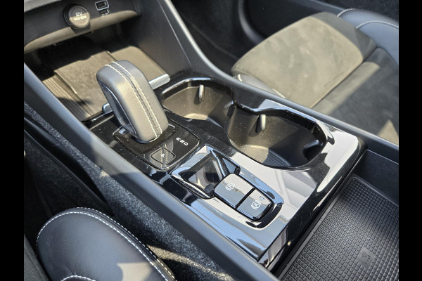 Volvo XC40 1.5 T5 Recharge R-Design NL-AUTO | PANODAK | TREKHAAK | 1/2 LEDER