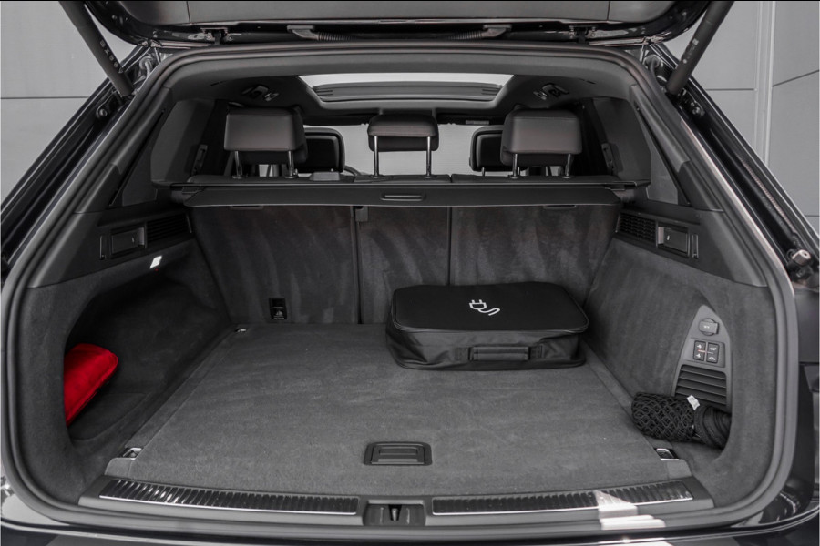 Volkswagen Touareg 3.0 TSi eHybrid 4MOTION R Black Style Pano Nachtzicht
