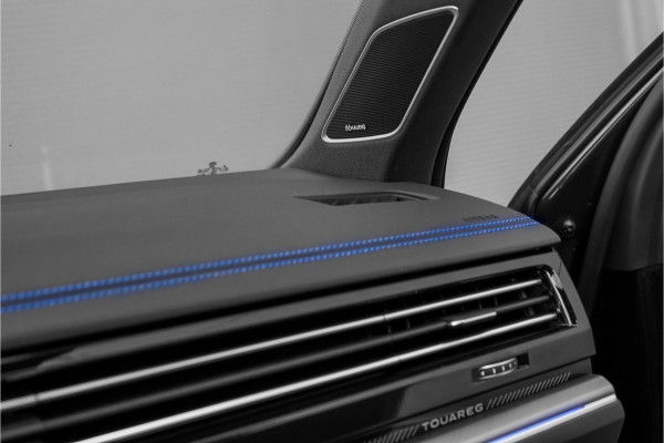 Volkswagen Touareg 3.0 TSi eHybrid 4MOTION R Black Style Pano Nachtzicht