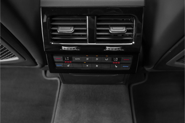 Volkswagen Touareg 3.0 TSi eHybrid 4MOTION R Black Style Pano Nachtzicht