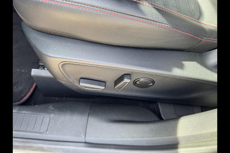 Ford Kuga 2.5 PHEV ST-Line X 225pk | Driver Assistance Pack | Winterpack | technologie pack | Trekhaak | 1.500kg Trekgewicht