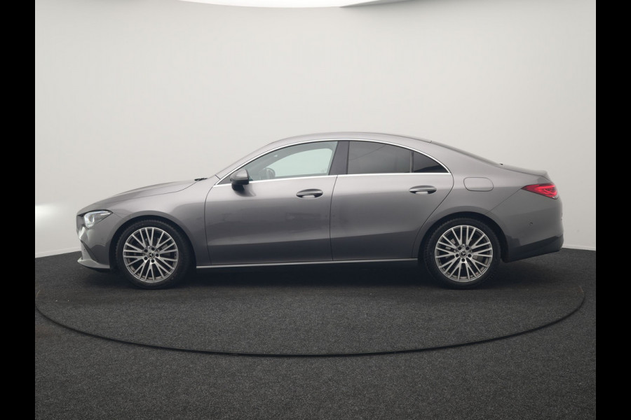 Mercedes-Benz CLA-Klasse 200 Advantage 164pk | Trekhaak | Camera | Widescreen Navi | Park Assist | Apple Carplay | Cruise Control | Lane Assist | DAB | 18"L.M " |
