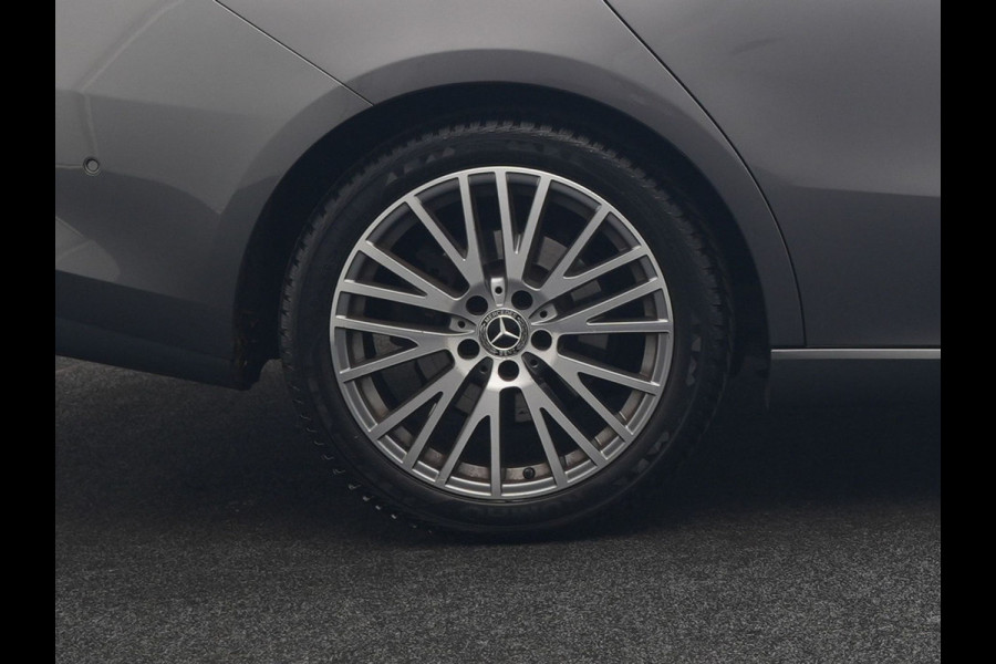 Mercedes-Benz CLA-Klasse 200 Advantage 164pk | Trekhaak | Camera | Widescreen Navi | Park Assist | Apple Carplay | Cruise Control | Lane Assist | DAB | 18"L.M " |