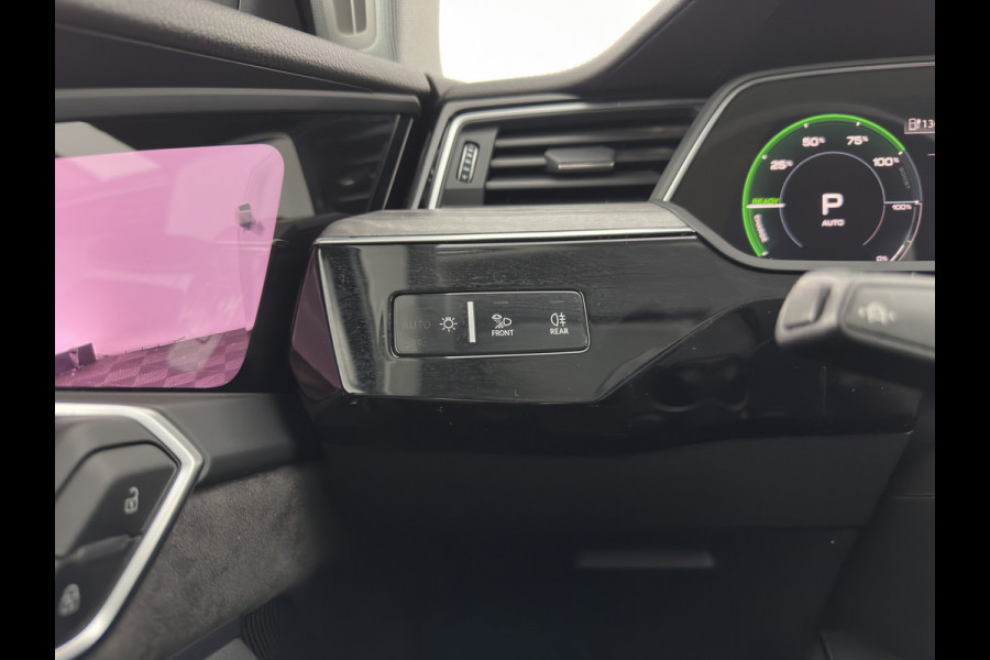 Audi e-tron 55 Quattro Advanced 95 kWh [ 3-Fase-11kW ] {SoH-91%} (INCL-BTW) *PANO | LEATHER | BANG&OLUFSEN | VIRTUAL-MIRRORS | HEAD-UP |  ADAPTIVE-CRUISE | FULL-LED | DIGI-COCKPIT | KEYLESS | MEMORY-PACK | TOPVIEW | HEATED-SPORTSEATS |  22''ALU*