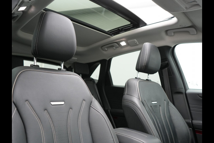 Ford Kuga 2.5 Vignale PHEV 225pk Dealer O.H. | Trekhaak Afn. | Panodak | Adaptive Cruise | Head Up | 360 Camera | Bang & Olufsen | Lederen Sportstoelen Memory & Verwarmd | Keyless | Achterbank Verwarmd | Blis | Stuur Verwarmd | Navigatie | DAB | Plug In Hybrid |