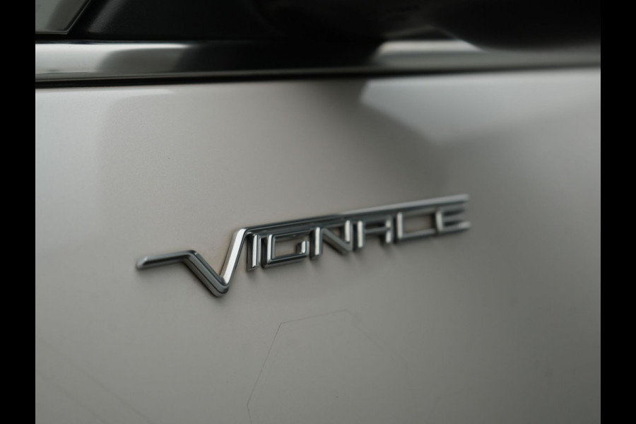 Ford Kuga 2.5 Vignale PHEV 225pk Dealer O.H. | Trekhaak Afn. | Panodak | Adaptive Cruise | Head Up | 360 Camera | Bang & Olufsen | Lederen Sportstoelen Memory & Verwarmd | Keyless | Achterbank Verwarmd | Blis | Stuur Verwarmd | Navigatie | DAB | Plug In Hybrid |