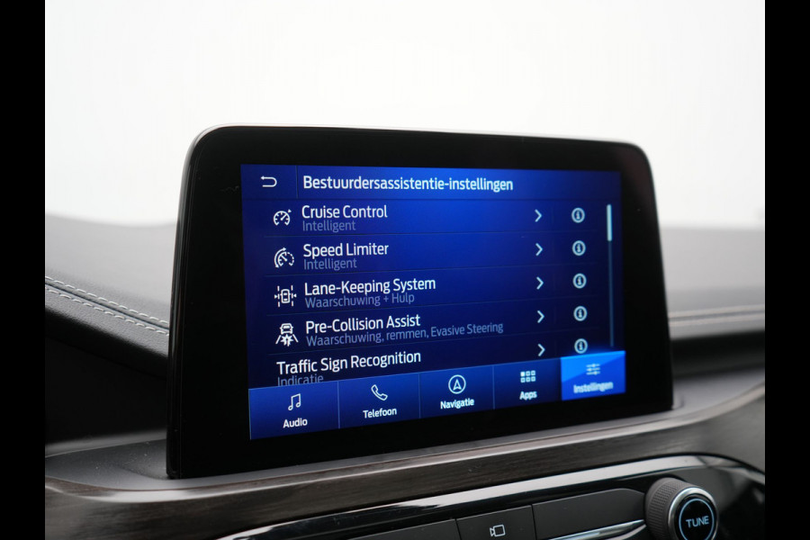 Ford Kuga 2.5 Vignale PHEV 225pk Dealer O.H. | Trekhaak Afn. | Panodak | Adaptive Cruise | Head Up | 360 Camera | Bang & Olufsen | Lederen Sportstoelen Memory & Verwarmd | Keyless | Achterbank Verwarmd | Blis | Stuur Verwarmd | Navigatie | DAB | Plug In Hybrid |