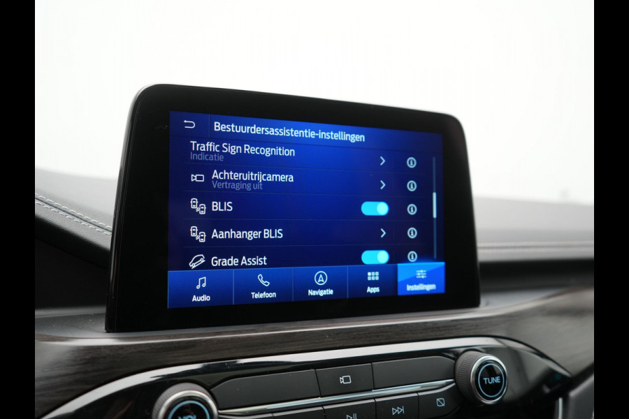 Ford Kuga 2.5 Vignale PHEV 225pk Dealer O.H. | Trekhaak Afn. | Panodak | Adaptive Cruise | Head Up | 360 Camera | Bang & Olufsen | Lederen Sportstoelen Memory & Verwarmd | Keyless | Achterbank Verwarmd | Blis | Stuur Verwarmd | Navigatie | DAB | Plug In Hybrid |
