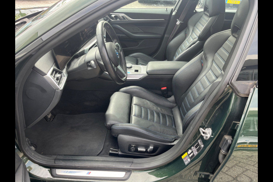 BMW i4 eDrive40 High Executive 84 kWh / SoH 99% / Trekhaak / Schuifdak / Camera / Head-up / Leder / 19'' / CarPlay / Stoelverwarming / Sfeerverlichting / Dodehoek / ACC