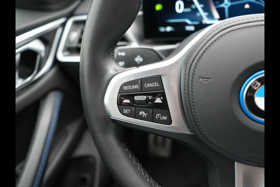 BMW i4 eDrive35 M Sport PRO 70 kWh 286pk Dealer O.H | Trekhaak Af Fabriek | Adaptive Cruise | 360 Camera | Adaptive Onderstel |  Alcantara Sportstoelen Verwarmd | Widescreen Navi | Apple Carplay | Virtual | DAB | 18" L.M |