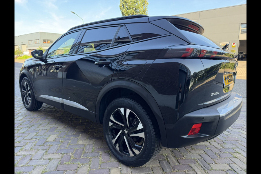 Peugeot 2008 1.2 PureTech Allure / DISTRIBUTIERIEM NIEUW / Apple CarPlay-Android / Stoelverwarming / ALL-Season / 1e Eigenaar